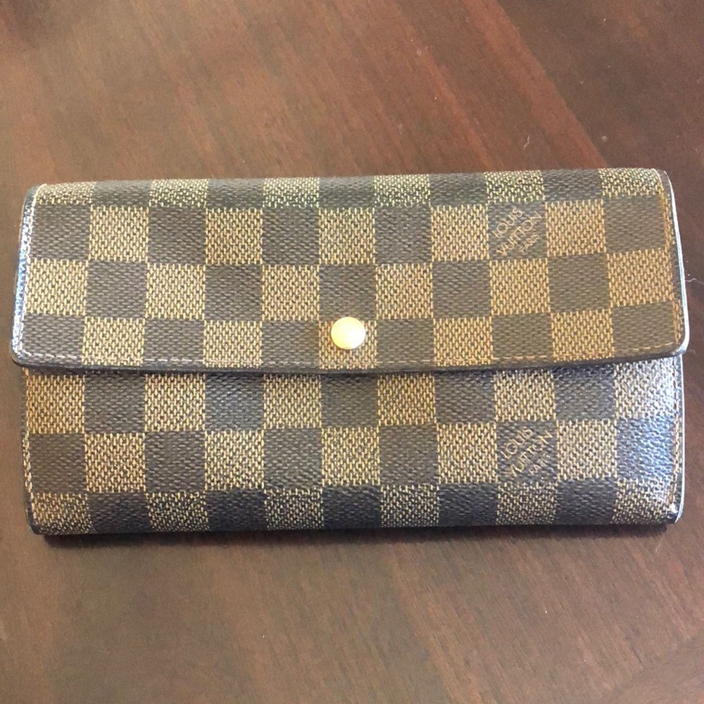 Louis Vuitton Sarah Damier Ebene wallet